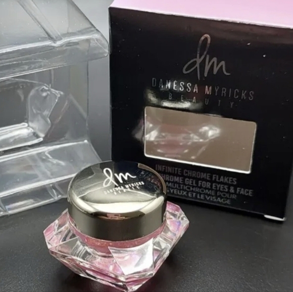 💙🌟🧚♀️STARBURST Danessa Myricks DISCONTINUED Infinite Chrome Flakes NWT - Picture 6 of 8